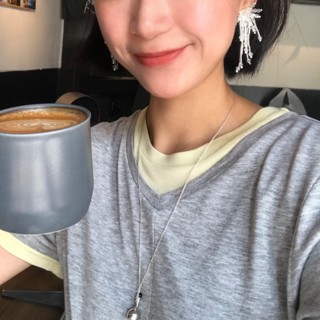 【グッズ】【✨クラゲ花火】ハンドメイドビーズ 個性的なギフト ピアス / イヤリング 【JZシリーズ】