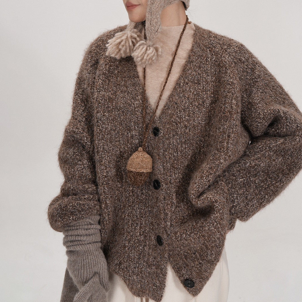 【アウター】秋らしいヘーゼルブラウンカラー♡ ミックス糸Vネックカーディガン ゆったりシルエットで大人可愛い雰囲気【JZシリーズ】【25~30日内発送】