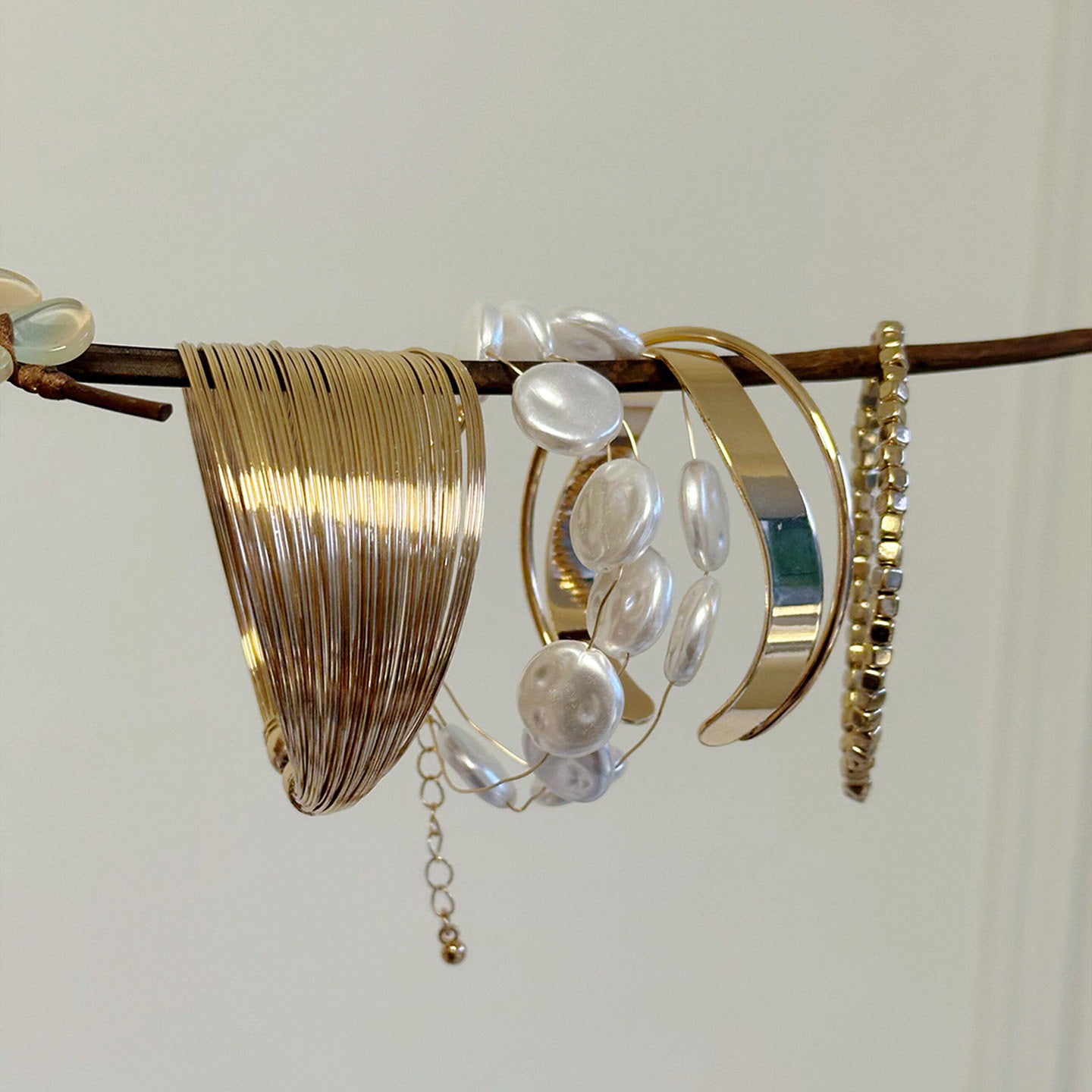 【グッズ】セット!ヴィンテージメタルバングル 重ね付け 欧米風ブレスレット