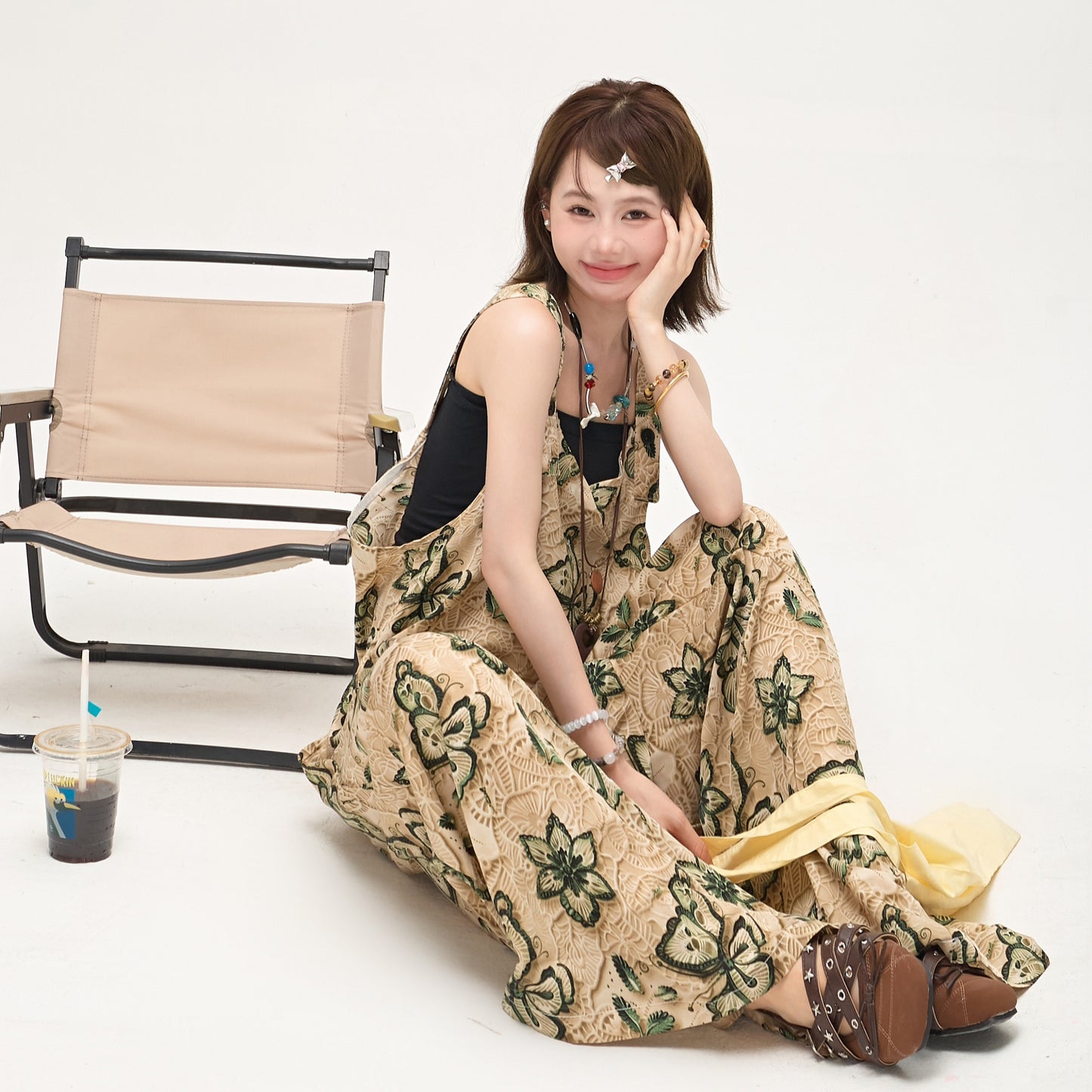 【ボトムス】ゆったりルーズ感 オーバーサイズ Vネック オールインワン 夏新作 バタフライプリント サロペット【SHシリーズ】