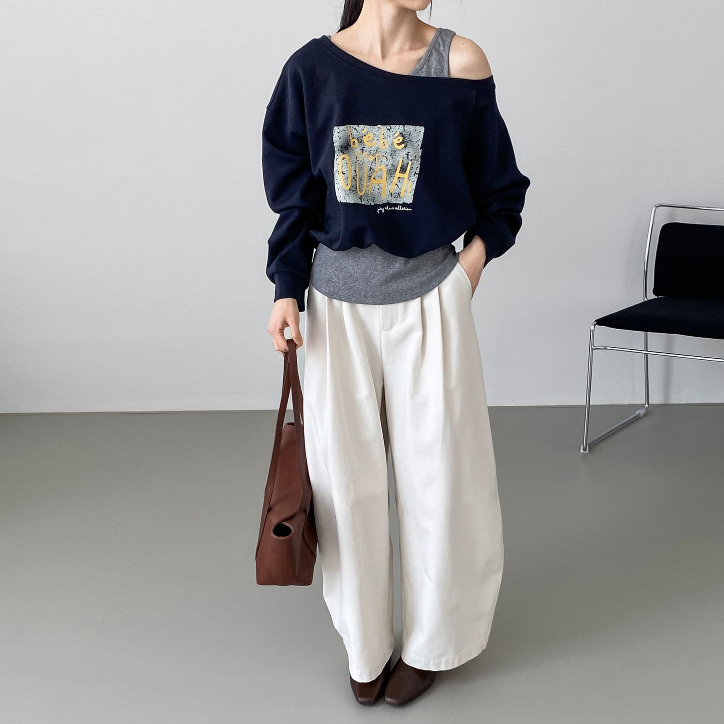 【トップス】韓国風 デザイン スウェット レディース ワンショルダー フェイクレイヤード プリント ゆったり カジュアル 着回し【JZシリーズ】