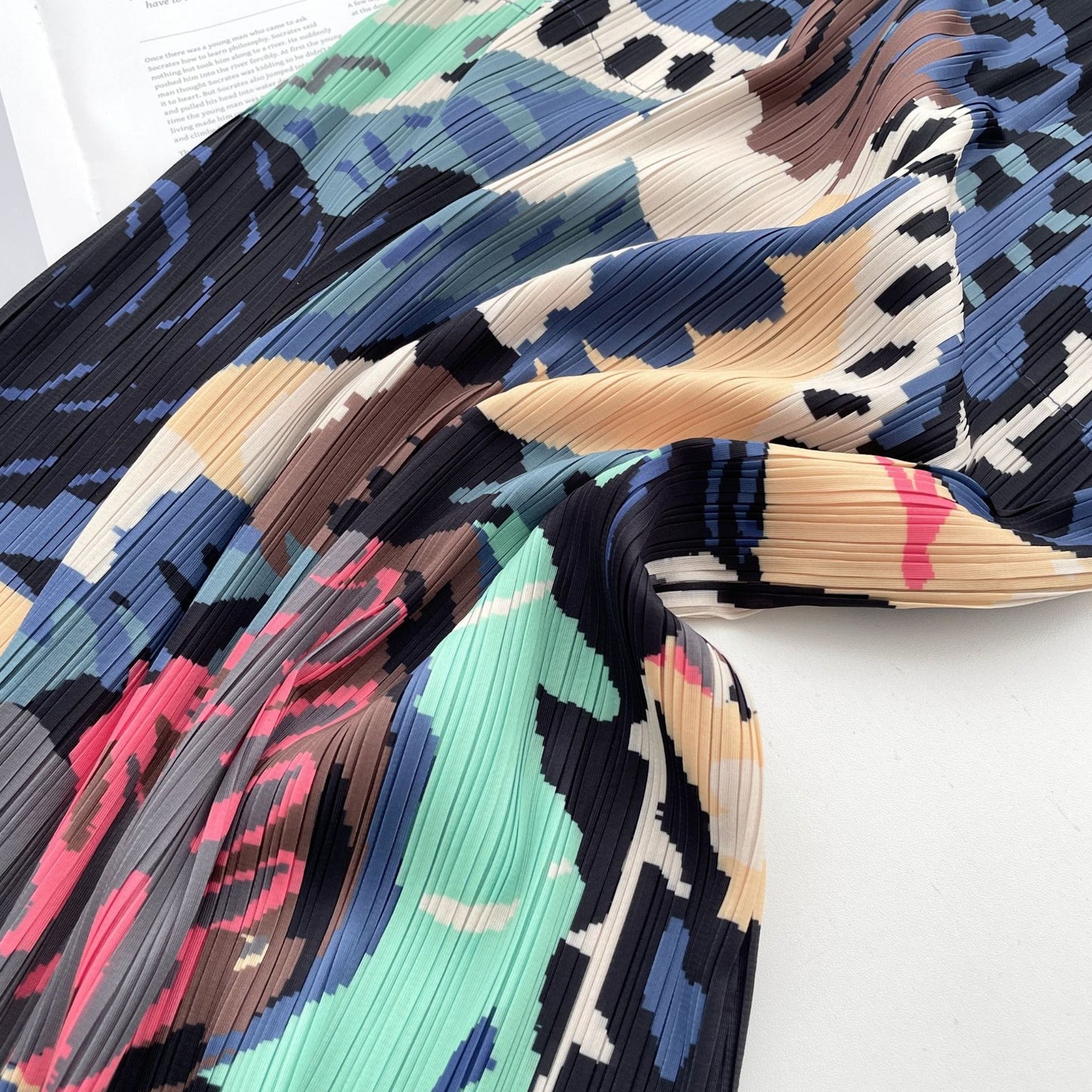 【ボトムス】レトロ気質 夏 プリーツ加工 グリーンフォレストプリントスカート 落ち着いた雰囲気【SHシリーズ】