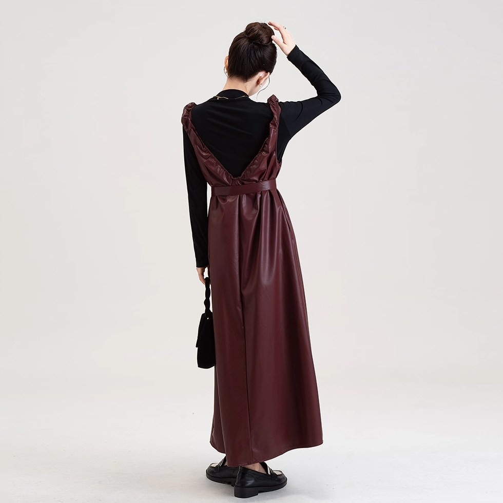 【セットアップ】PUレザー ベストワンピース+インナー セットアップ レディース 細見え 2点セット