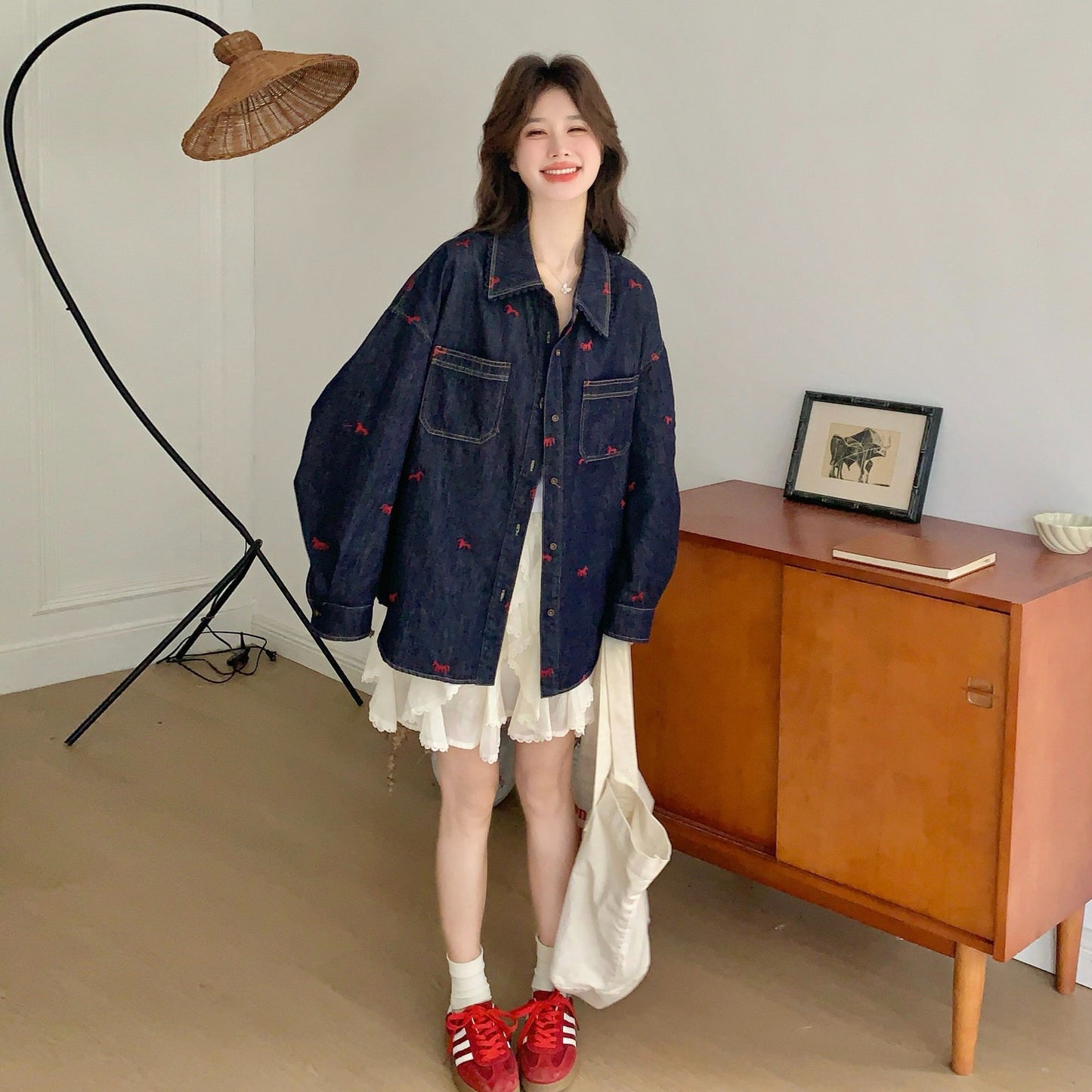 【アウター】上品刺繍入り デニムシャツ ブルー 2026春新作 レディース ゆったり レイヤードカーディガン【SHシリーズ】