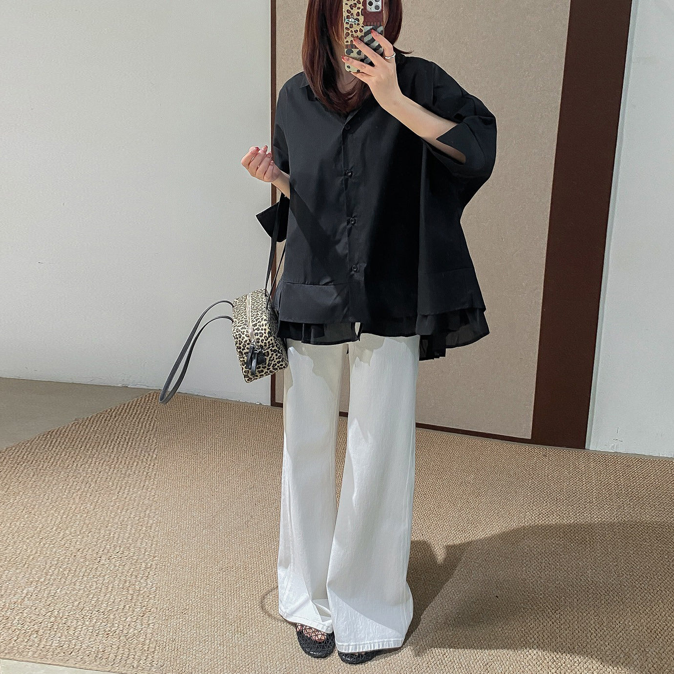 【トップス】シンプル チュニック シャツ|ダブル フリル ティアード 裾|半袖 襟付き 前開き ゆるシルエット 着痩せ 体型カバー【JZシリーズ】