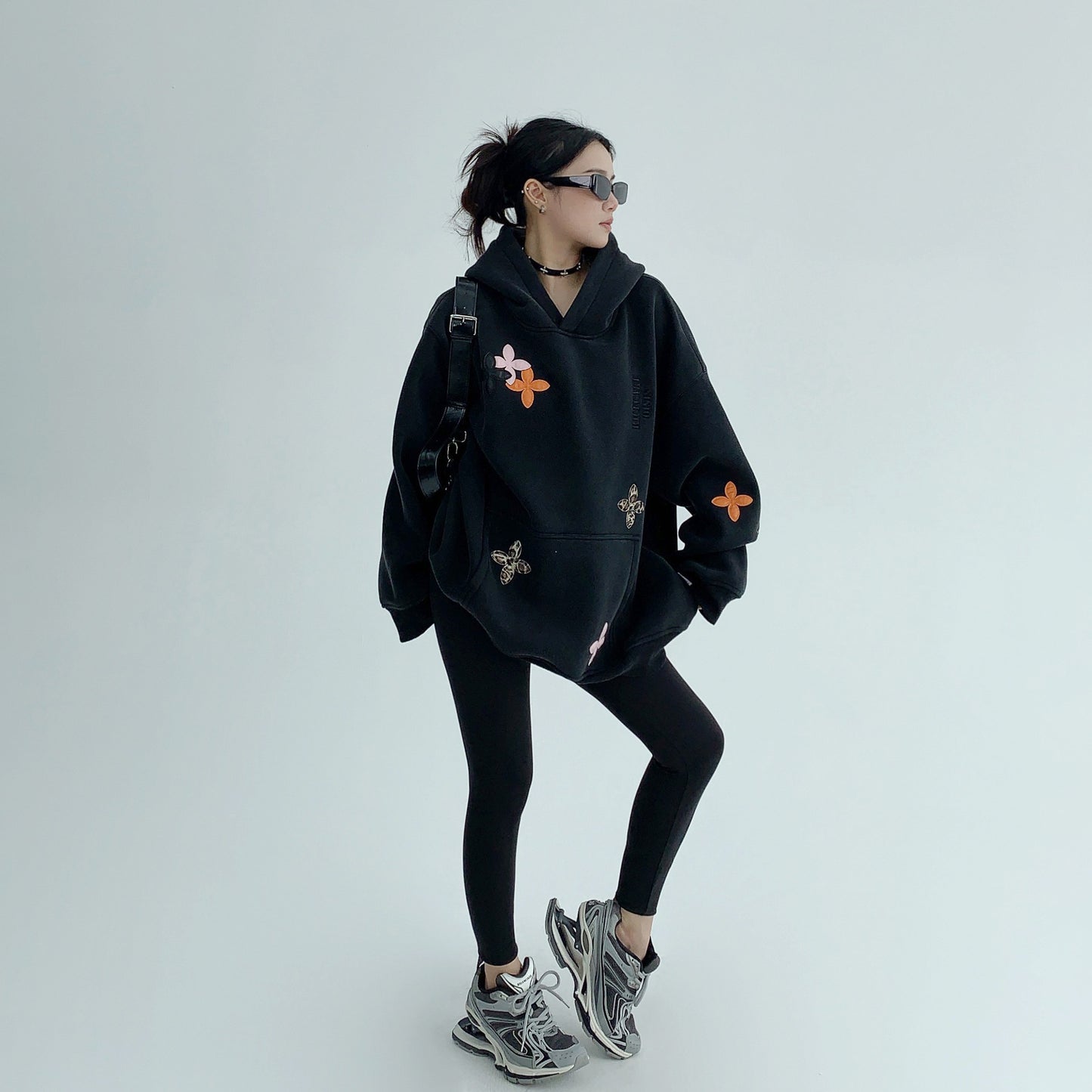 【トップス】秋冬 ダメージ加工 厚手 ルーズ 刺繍 裏起毛 プルオーバー パーカー【FCシリーズ】