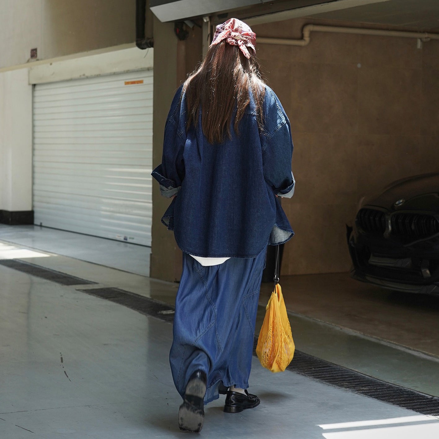 【ボトムス】初秋新作 日系デザイン×切り替えポケット付きデニムロングスカート|落ち感のある素材で大人っぽく決まる一枚【JZシリーズ】