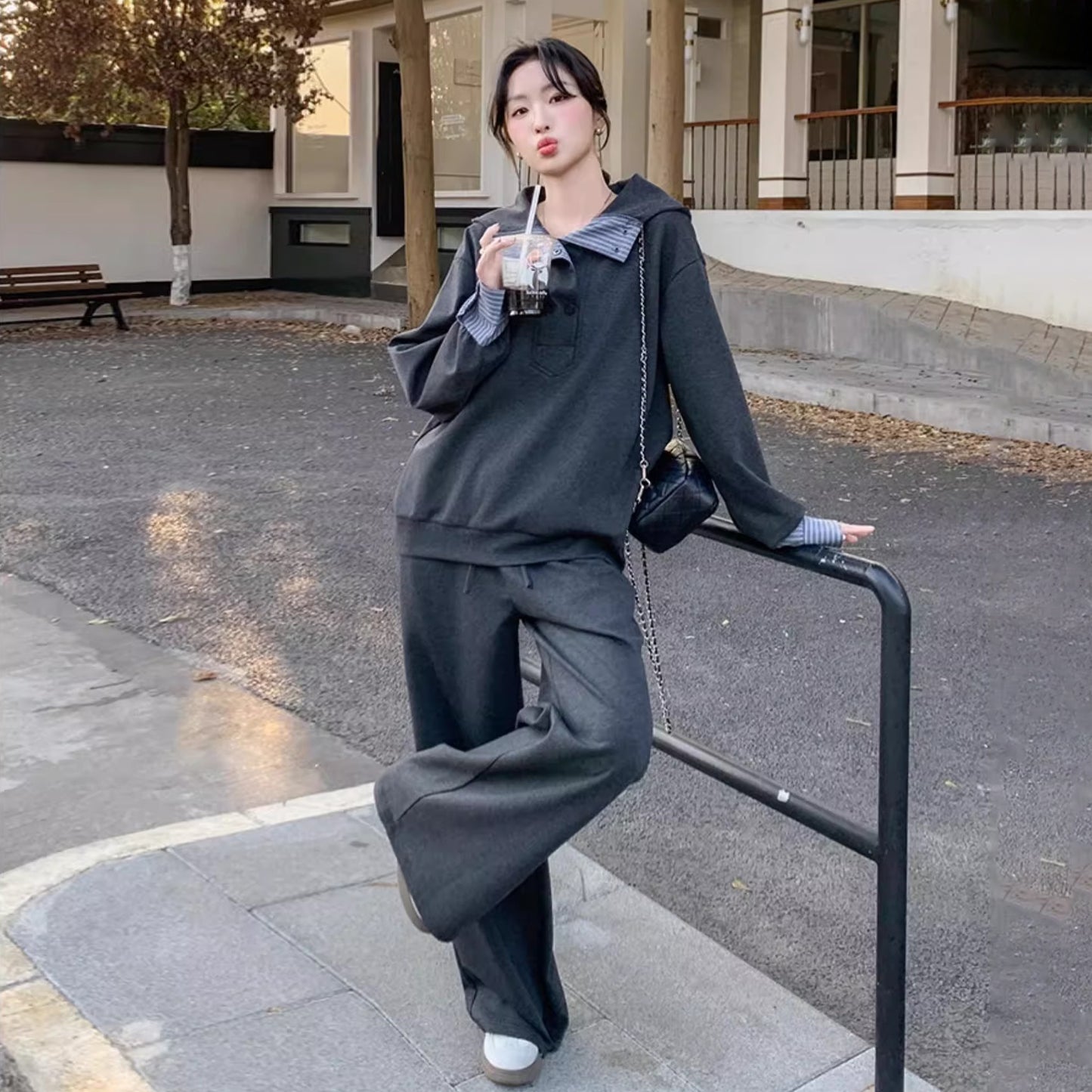 2点セット!【セットアップ】ストライプ切替 カジュアルスウェット パンツ トレンド 大人気 ファッション 上下セット【JZシリーズ】