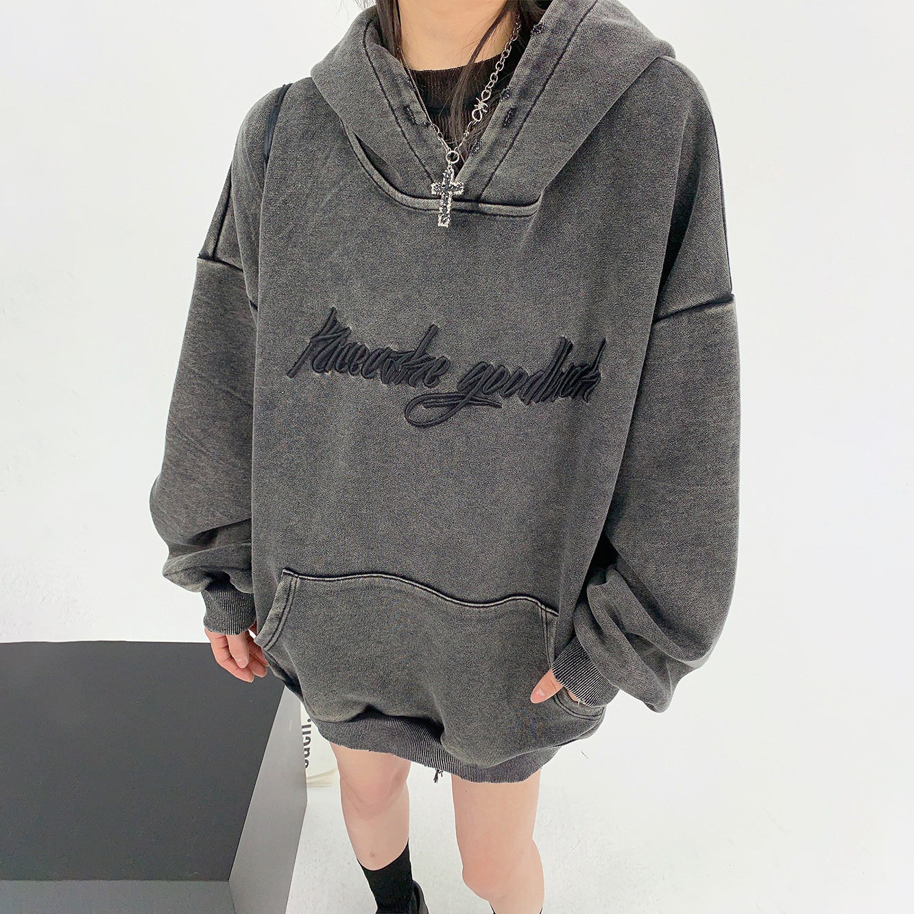 【トップス】秋冬 oversize カップル用 ゆったり レトロデザイン 刺繍 フード付き パーカー 【FCシリーズ】