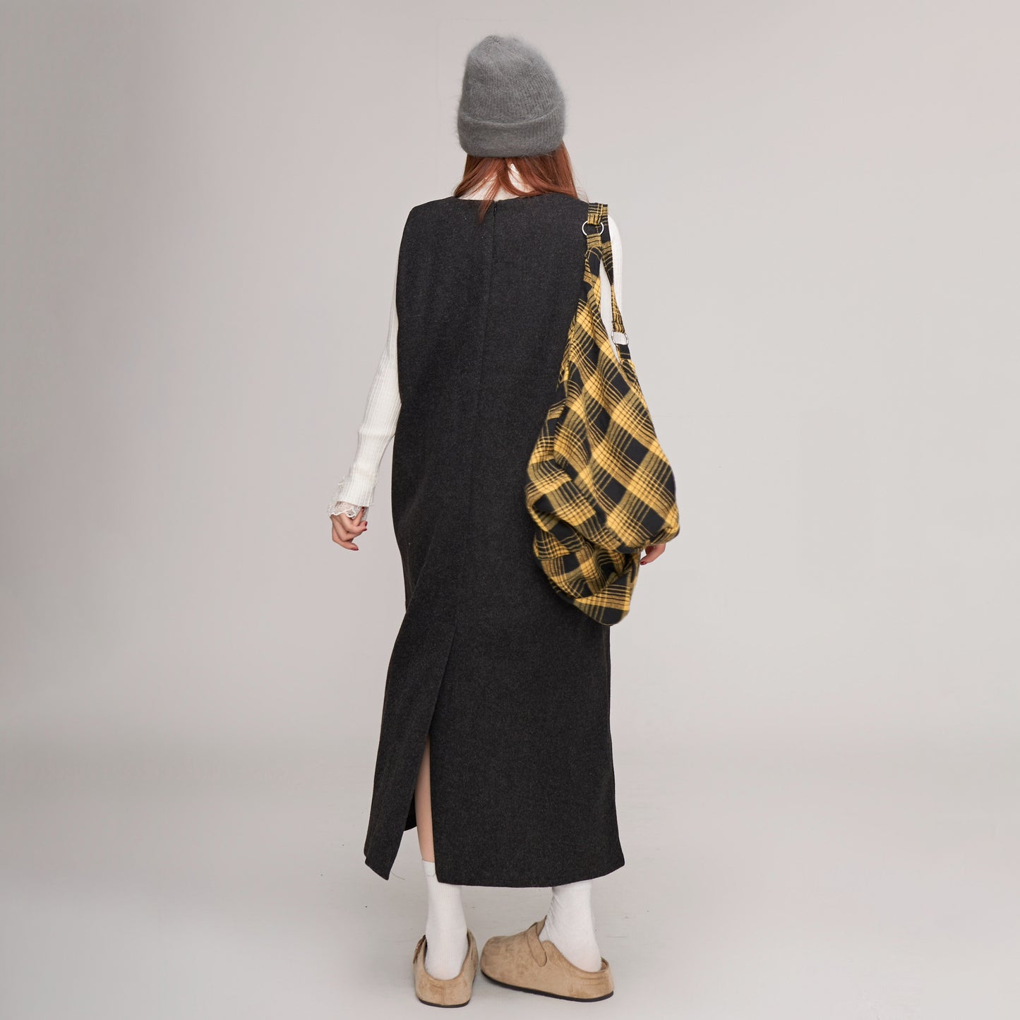 【ワンピース】ウール レディース 秋冬 ゆったりVネック 後ろスリット入り 体型カバー ノースリーブワンピース【JZシリーズ】