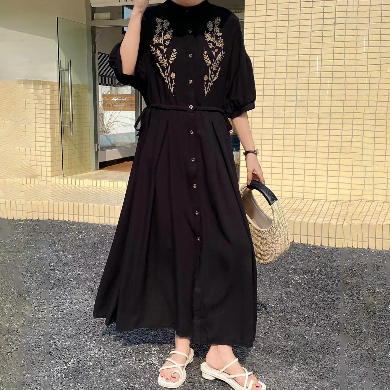 【ワンピース】春秋夏 大きいサイズ ゆったり エスニック風 リゾート風 刺繍入り 半袖ワンピース