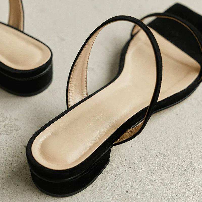 【シューズ】夏 ローヒール キック スクエアトゥサンダル