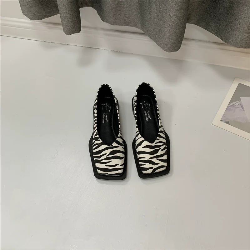 【シューズ】夏 スクエアトゥ 切り替え パンプス