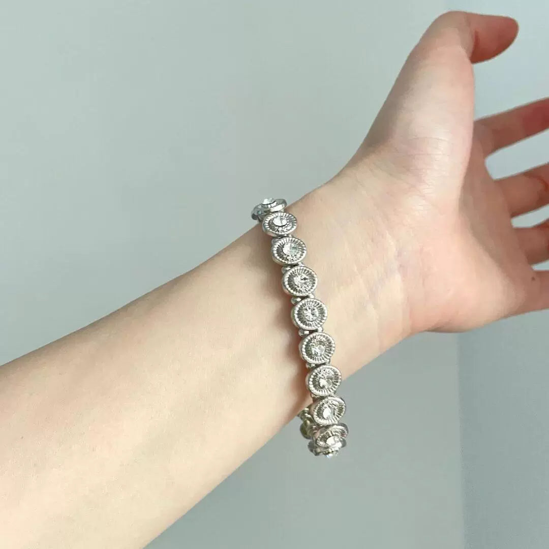 【🎁 B2G1|先行スタート!】【グッズ】大人女子向け アクセサリー 高級感溢れるスタイリッシュなブレスレット