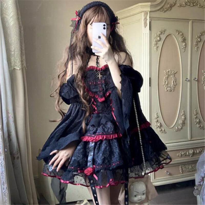 【ハロウィン】Lolita ゴシック 小魔女 吸血鬼ヴァンパイア ローズ パンク 長袖 ベルベット ワンピース 秋新作 レディース