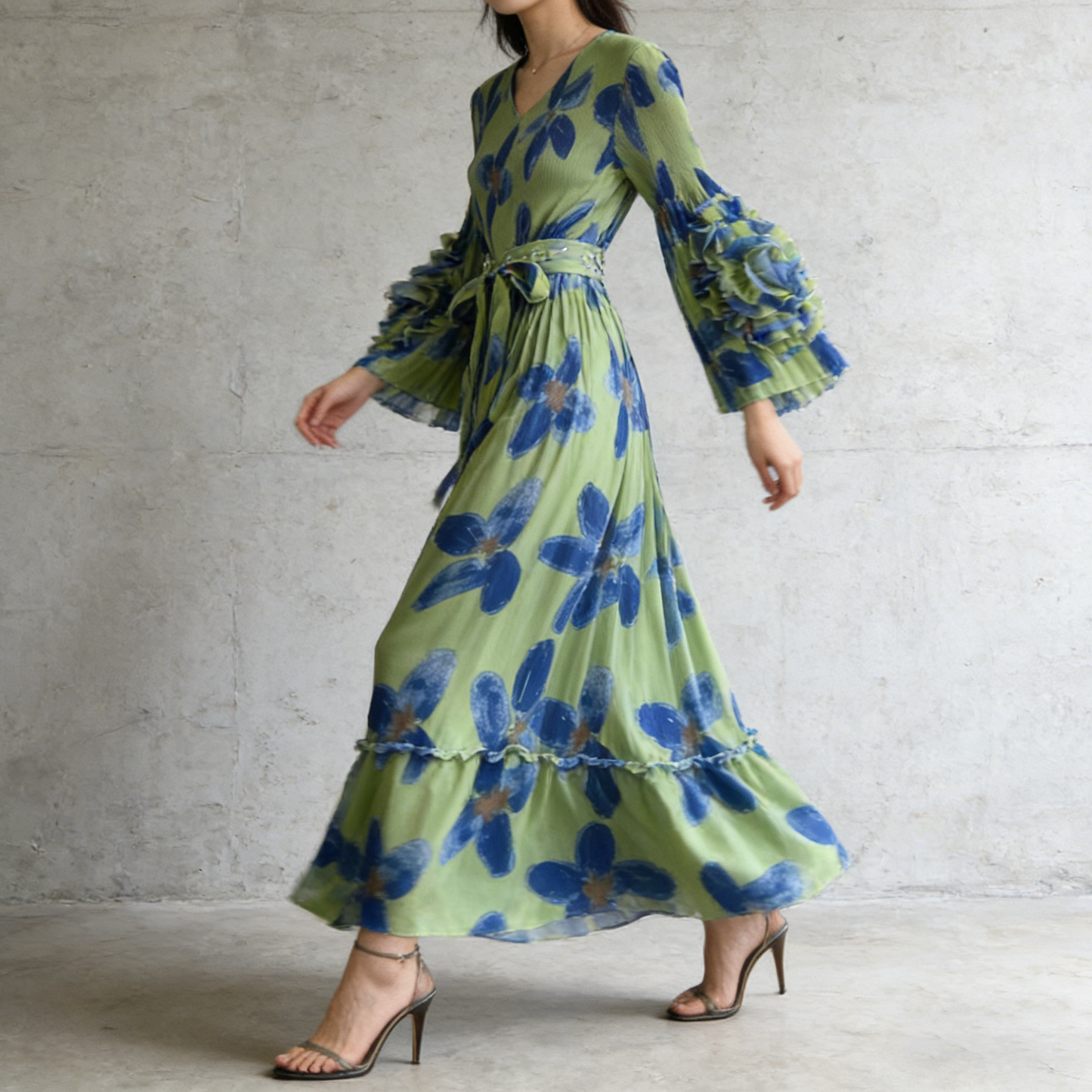 【ワンピース】フレンチ花柄ワンピース Vネック 長袖 立体フラワー フレアロング 着痩せ エレガント リゾートワンピ【SHシリーズ】