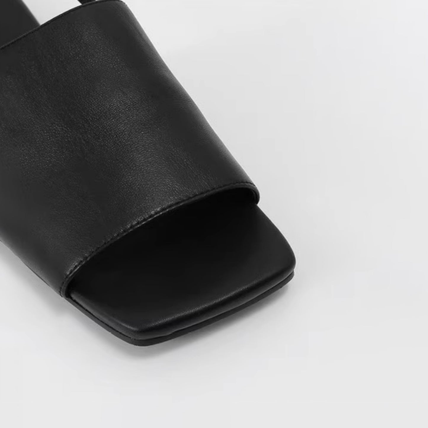 【シューズ】個性デザイン スクエアトゥ フラット バックストラップ サンダル レディース オープントゥ コンフォートスリッパ