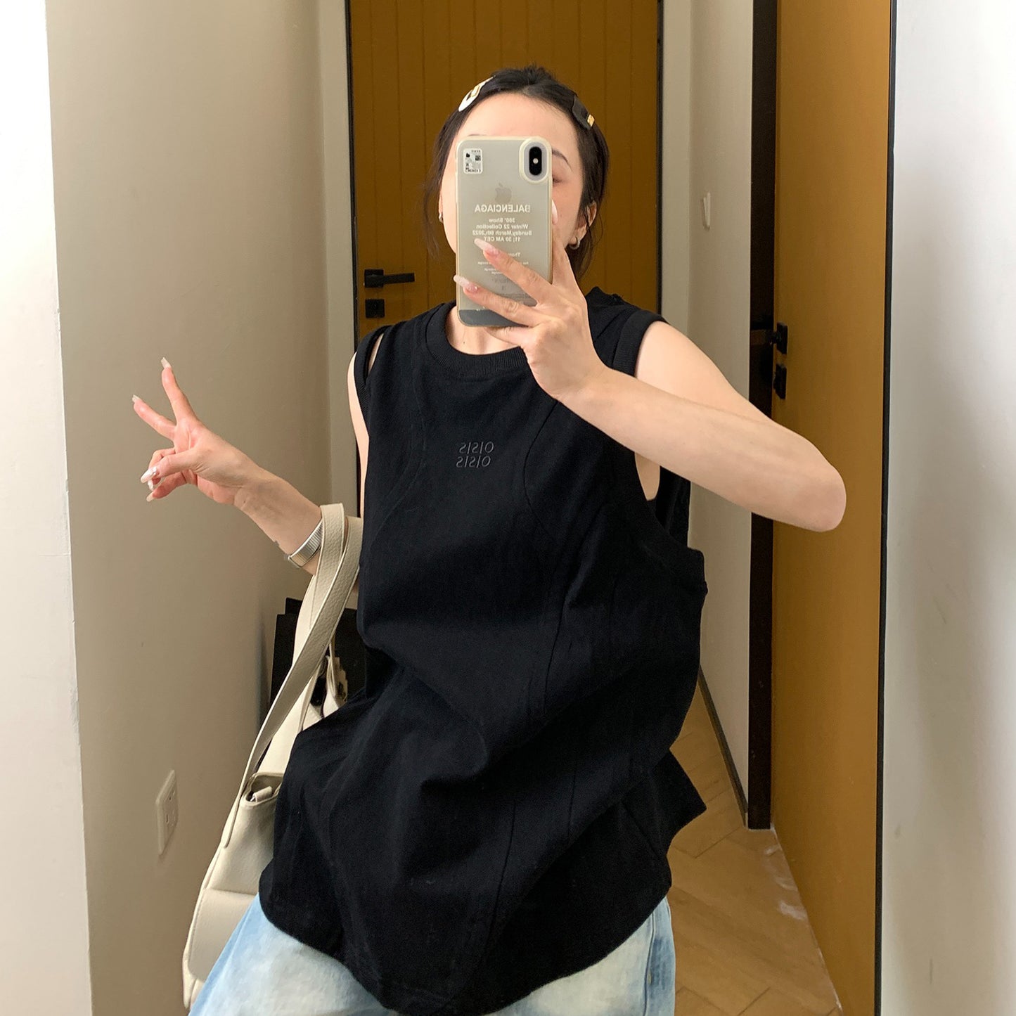 【トップス】高級感 夏新作 個性派デザイン 肩あき刺繍入り タンクトップ Ｔシャツ【FCシリーズ】