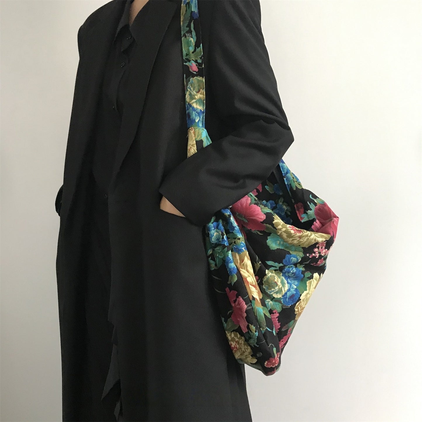 【バッグ】ドーパミン系カラー 写真映え  大容量 斜めがけバッグ 【SHシリーズ】