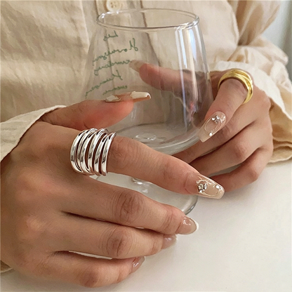 【グッズ】リング レディース マルチレイヤー メタル ワイドデザイン モード シンプル アクセサリー