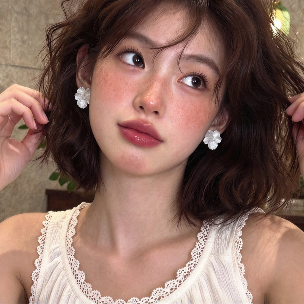 【グッズ】フレンチ風立体フラワーピアス レディース マットシルバー パール 花モチーフ 華やか