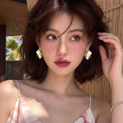【グッズ】韓国風多層折り菱形ピアス レディース レトロ モード 個性的 大ぶり 上品