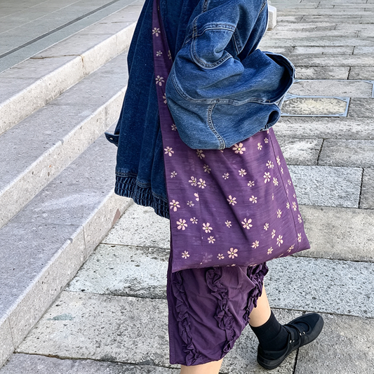 【バッグ】大人可愛い 花柄ショルダーバッグ レディース くすみカラー 布バッグ 軽量 旅行 お出かけバッグ