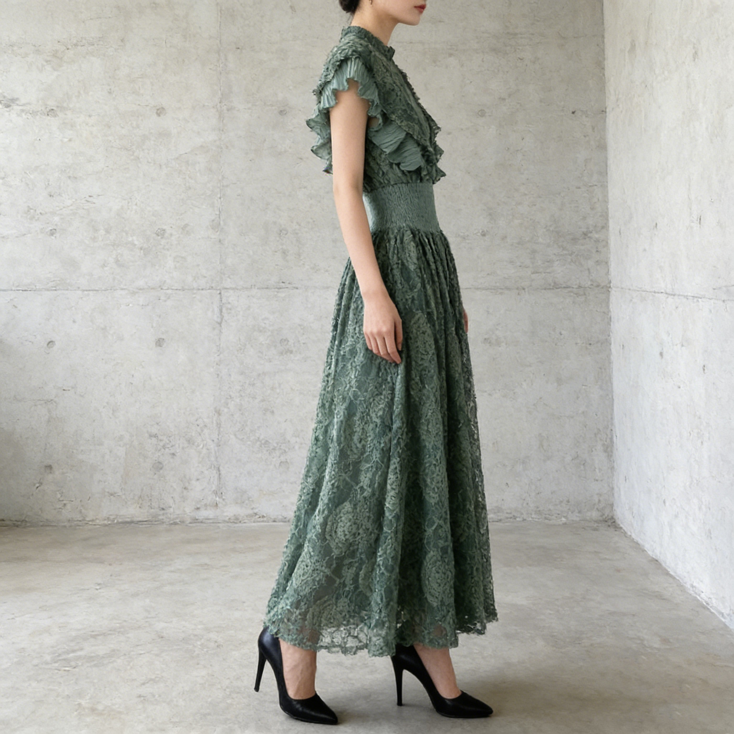 【ワンピース】7色展開 夏 レースワンピース 丸首 長袖 エレガント 着痩せ フリル裾 パーティードレス【JZシリーズ】