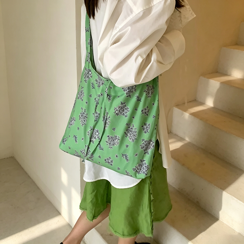 【バッグ】ミントグリーン 花柄ショルダーバッグ レディース 韓国風 斜め掛けバッグ 軽量 フェミニン 夏アイテム