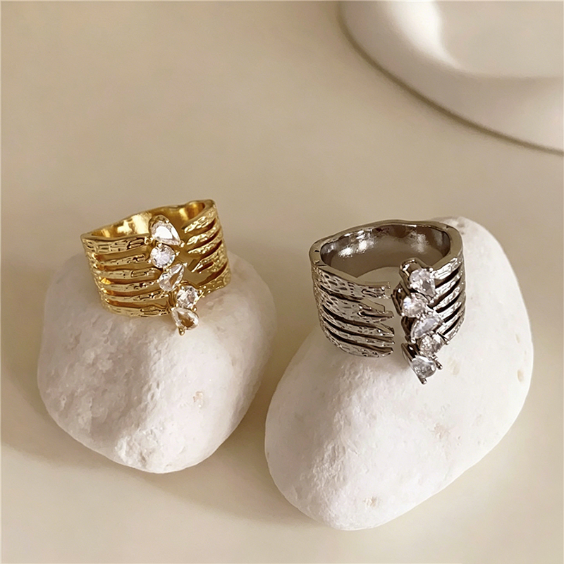 【グッズ】リング レディース キュービックジルコニア オープンリング フレンチ風 上品 モード アクセサリー