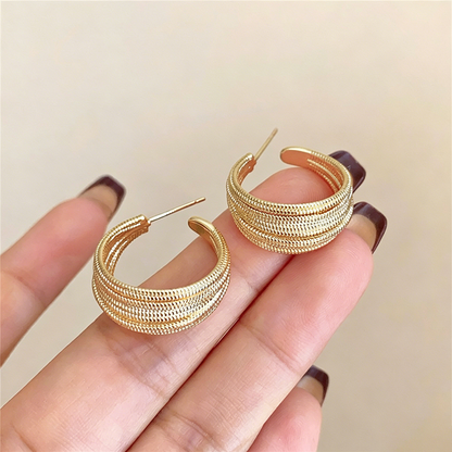 【グッズ】ピアス レディース シルバー マルチレイヤー Cフープ モード シンプル 上品 アクセサリー