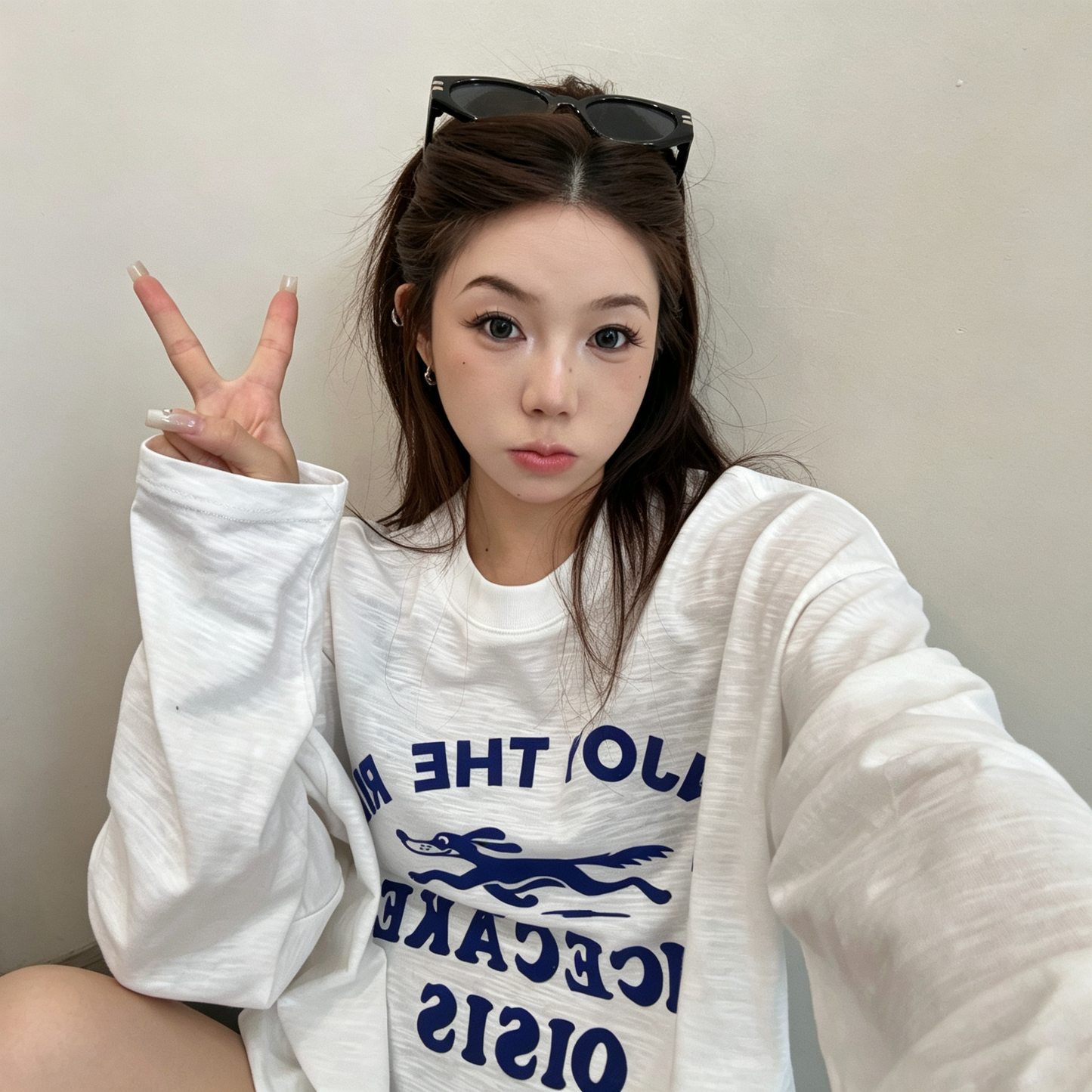 【トップス】カレッジ風ロゴ刺繍風ロンT レディース フロッキープリント ゆったり 古着風トップス 長袖Tシャツ【FCシリーズ】