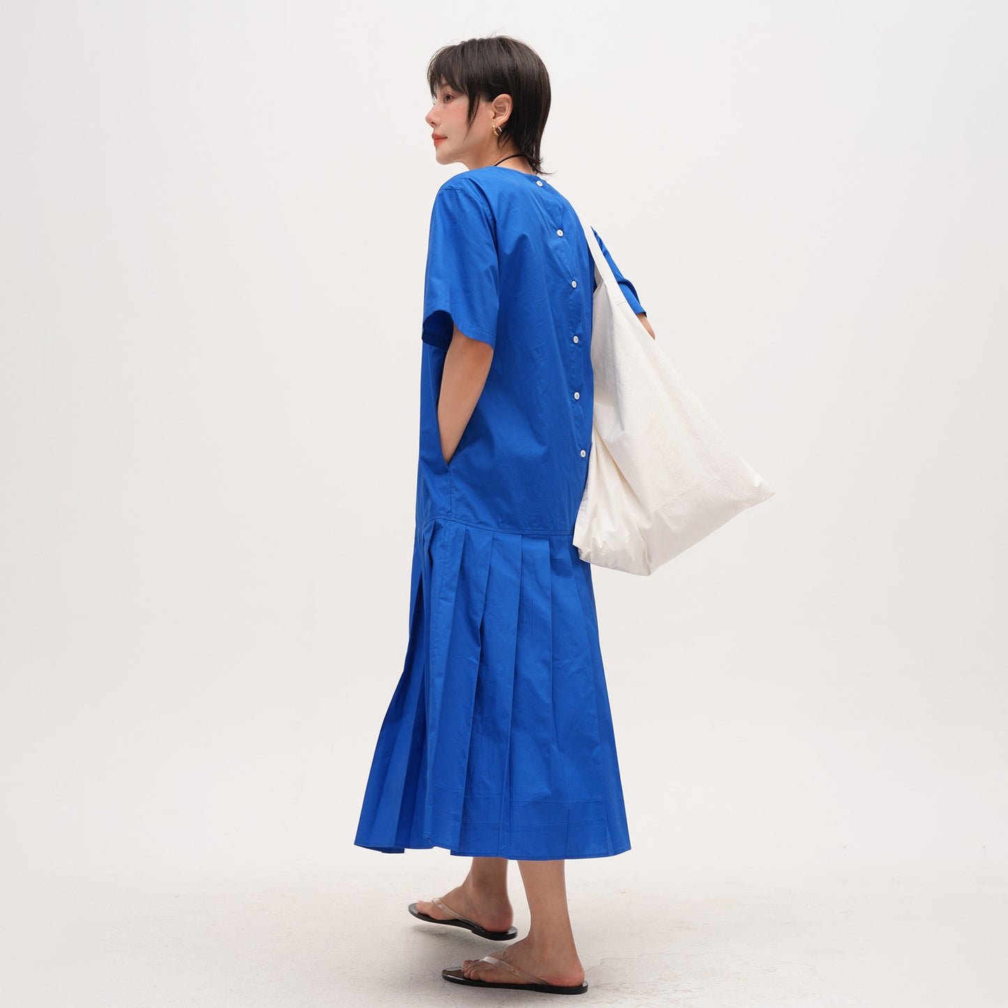 【ワンピース】クラインブルー  ラウンドネック 半袖ワンピース 夏用 薄手 大きいサイズ レトロロングドレス【JZシリーズ】