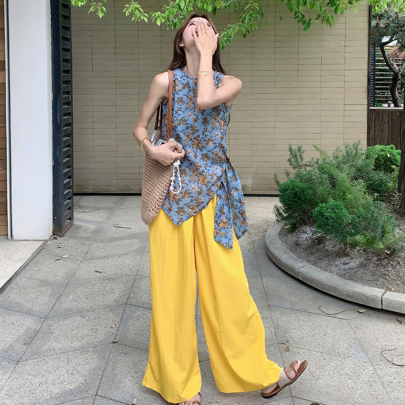 2点セット！【セットアップ】フラワープリント キャミトップス+ワイドパンツ アシンメトリー リゾート風 夏新作 上下セット【SHシリーズ】