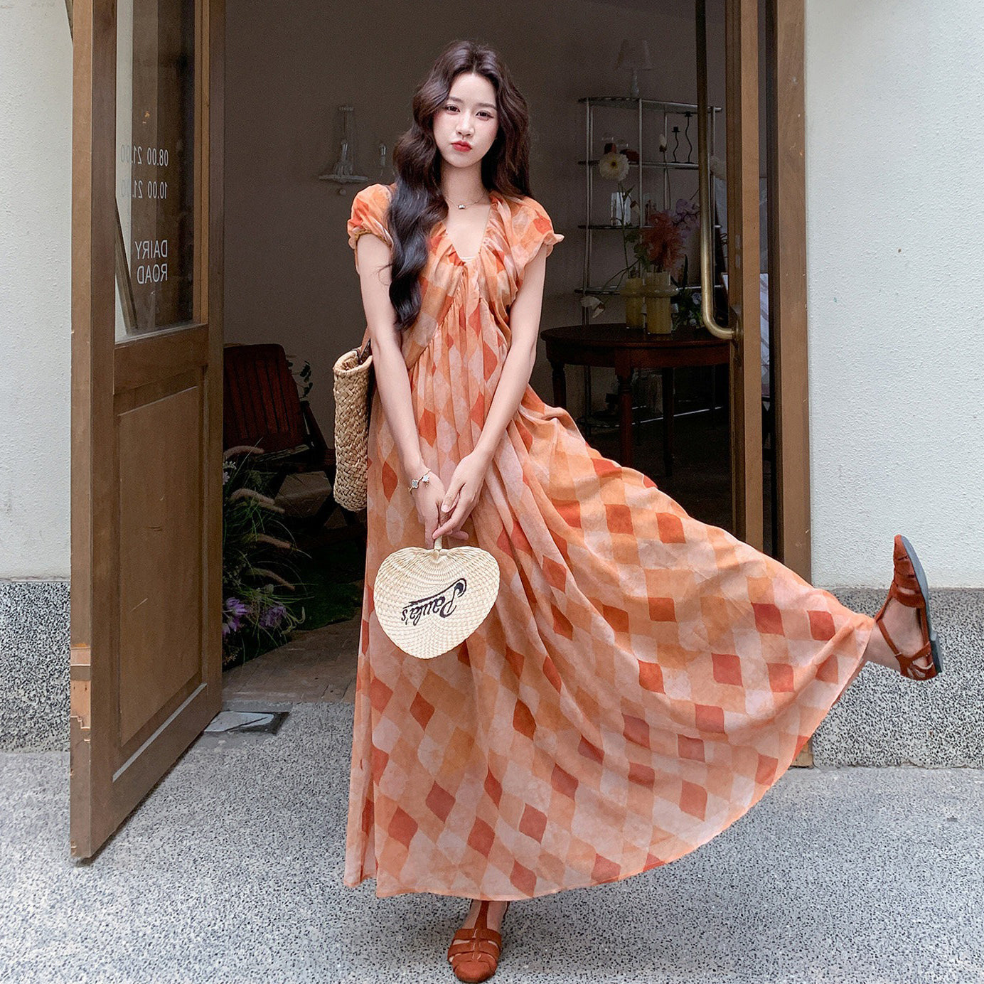 【ワンピース】ワンピース 夏 Vネック 半袖 ダイヤ柄プリント ロング丈 フレンチスタイル リゾート バカンス ゆったり 着痩せ 上品【SHシリーズ】