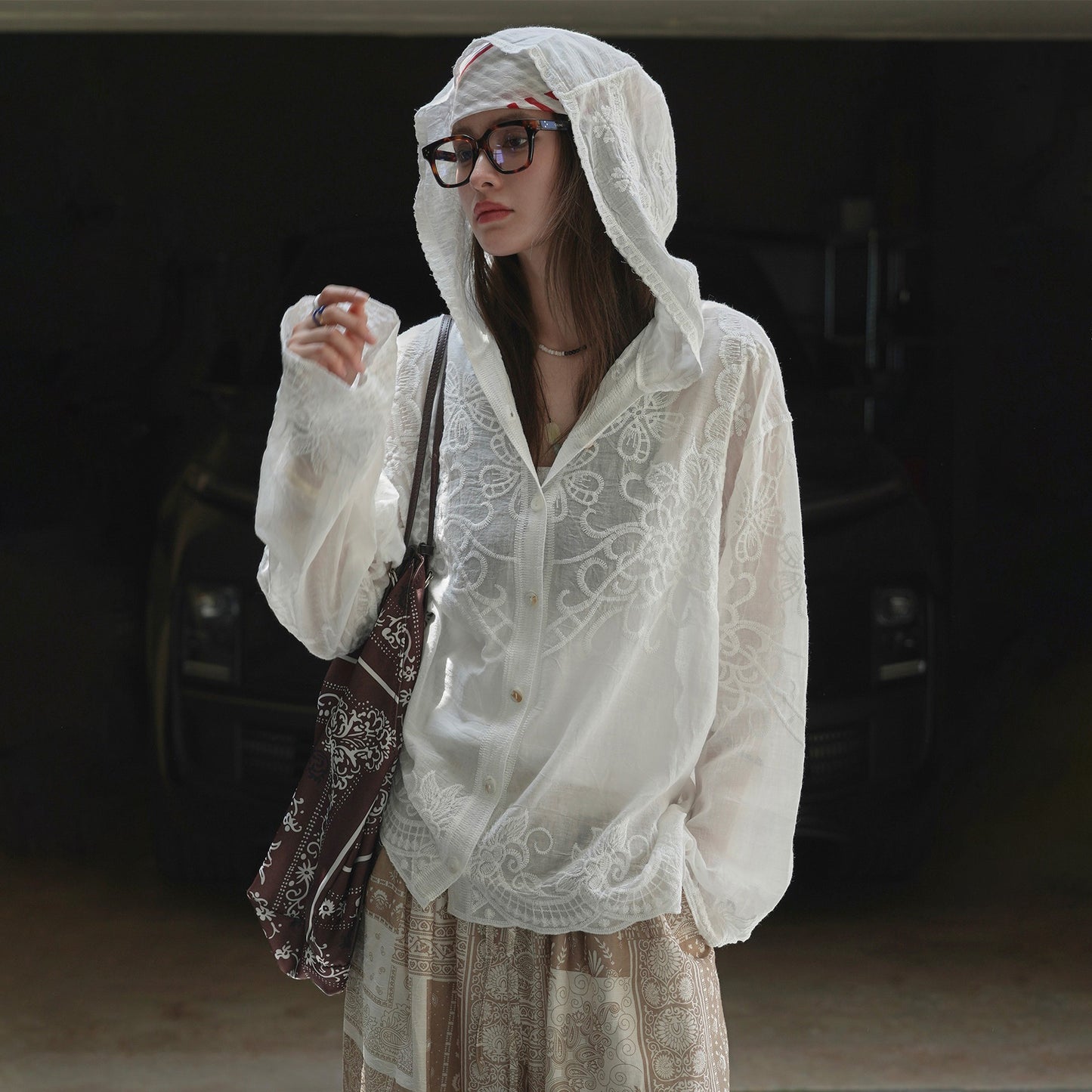 【アウター】韓国風 レース ジャカード×フード付き シャツ 涼しげで軽やか◎おしゃれ女子のための透け感サマートップス【JZシリーズ】