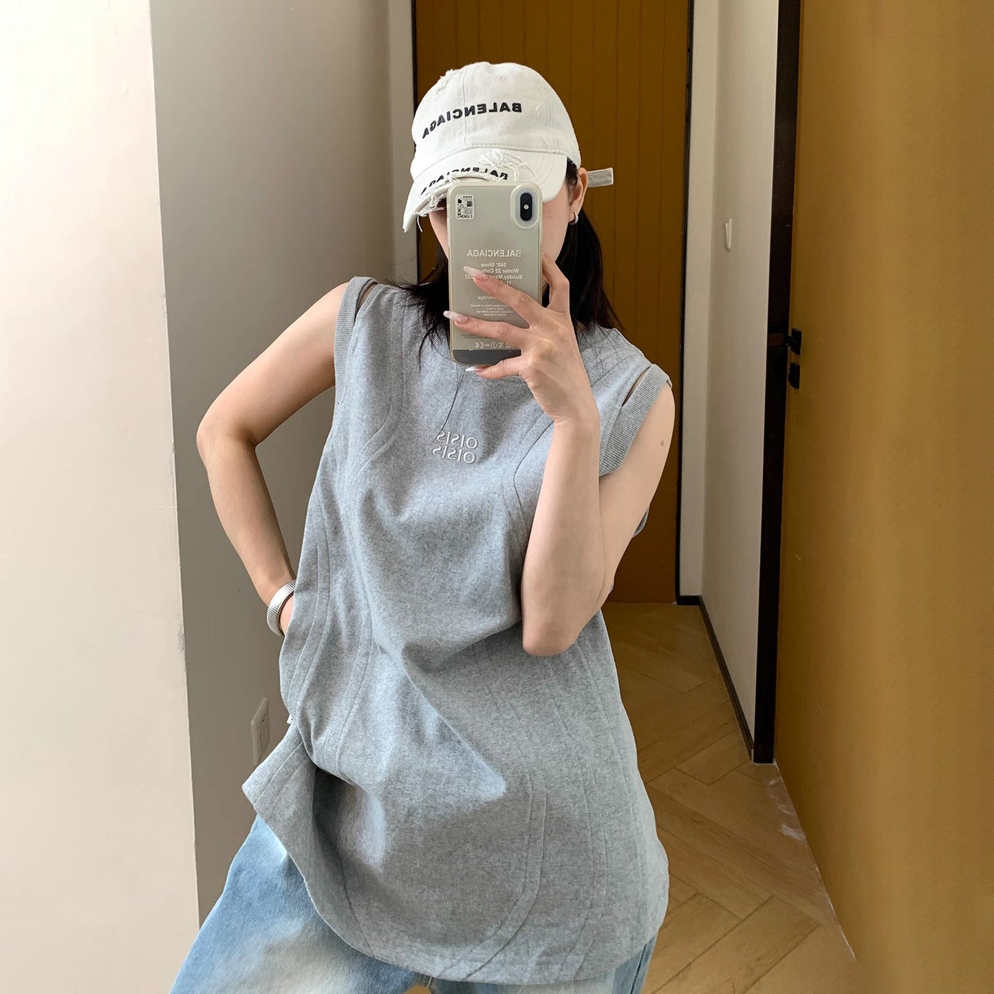 【トップス】高級感 夏新作 個性派デザイン 肩あき刺繍入り タンクトップ Ｔシャツ【FCシリーズ】