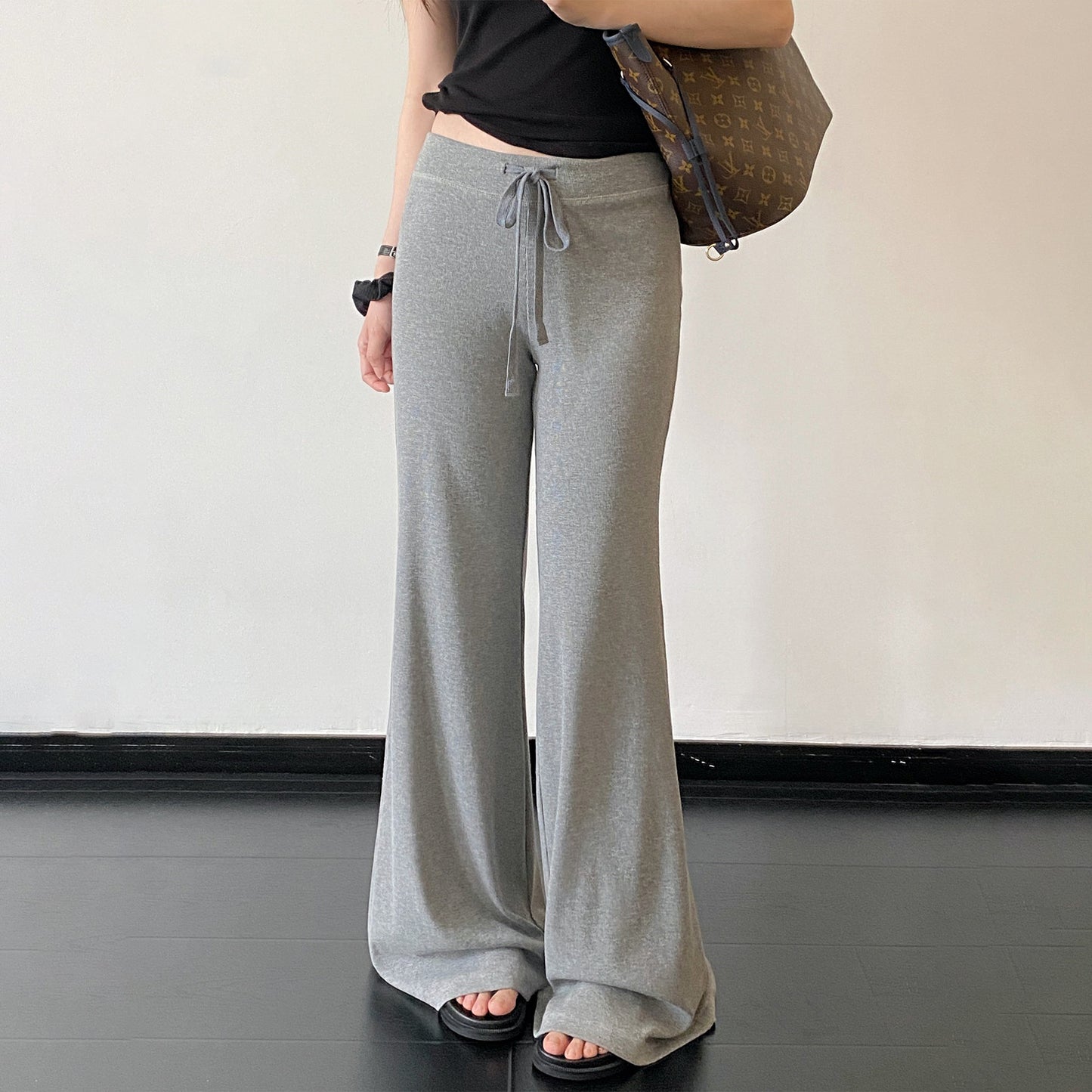 【ボトムス】レディース フレアパンツ ハイウエスト 美脚 脚長効果 ストレッチ 柔らかい 細見え ロングパンツ カジュアル 春夏【FCシリーズ】