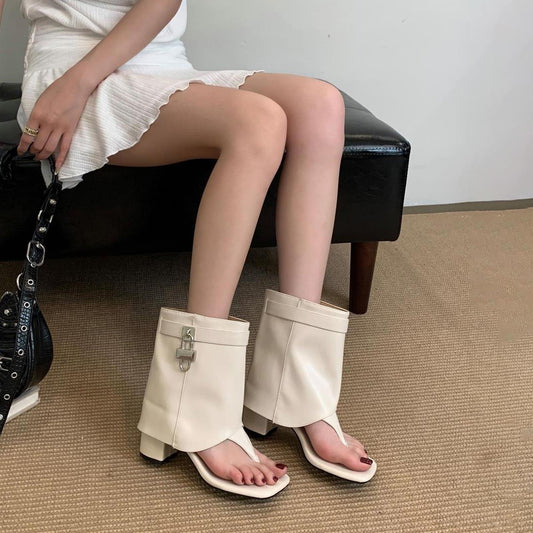 【シューズ】スクエアトゥ×メタルバックル トングサンダルブーツ｜個性派チャンキーヒール｜ウエスタン風ローマショートブーツ