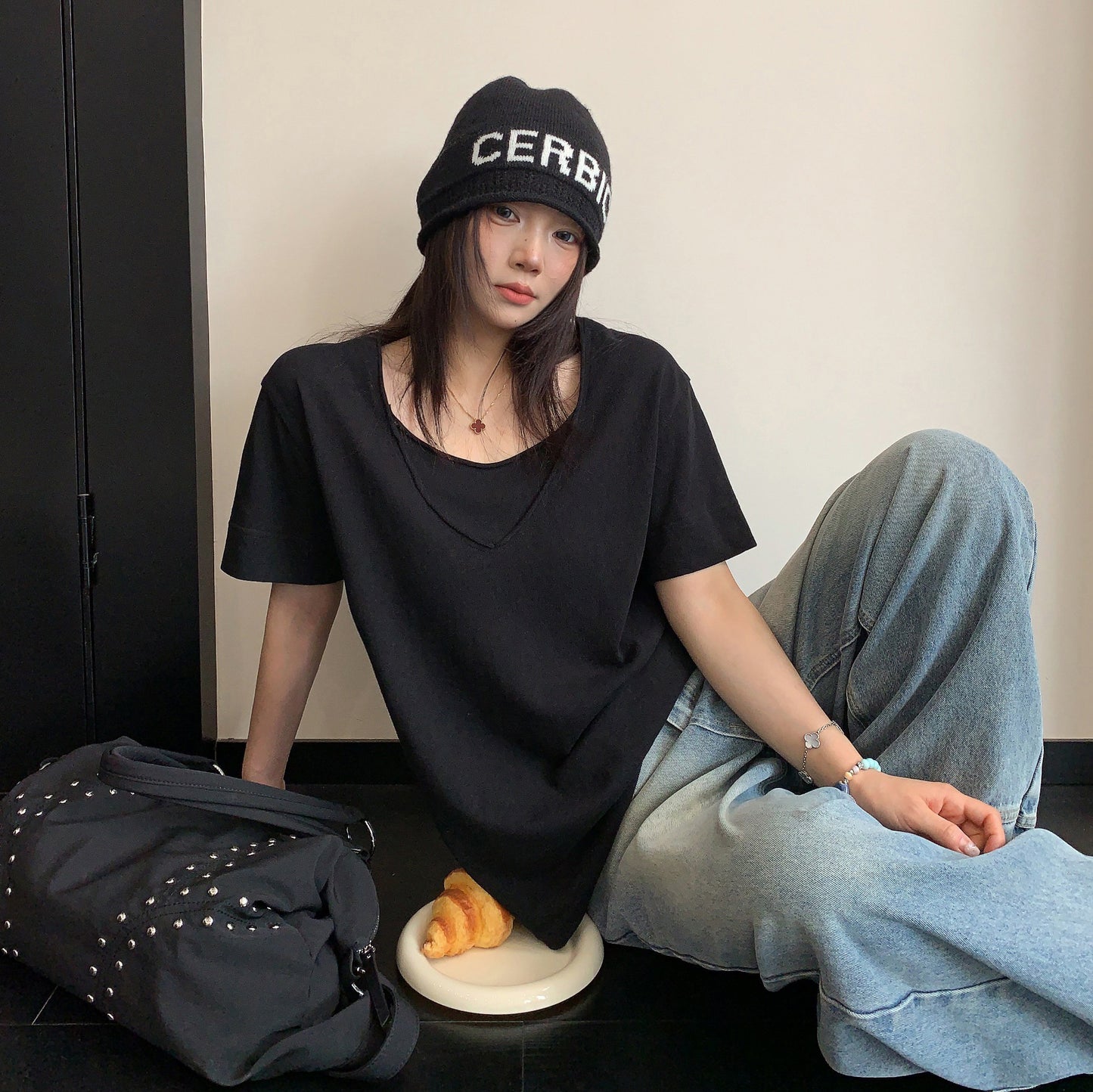 【トップス】ダブルVネック 半袖Tシャツ レディース ミニマル 上品見え ショート丈 きれいめ リラックス感【FCシリーズ】
