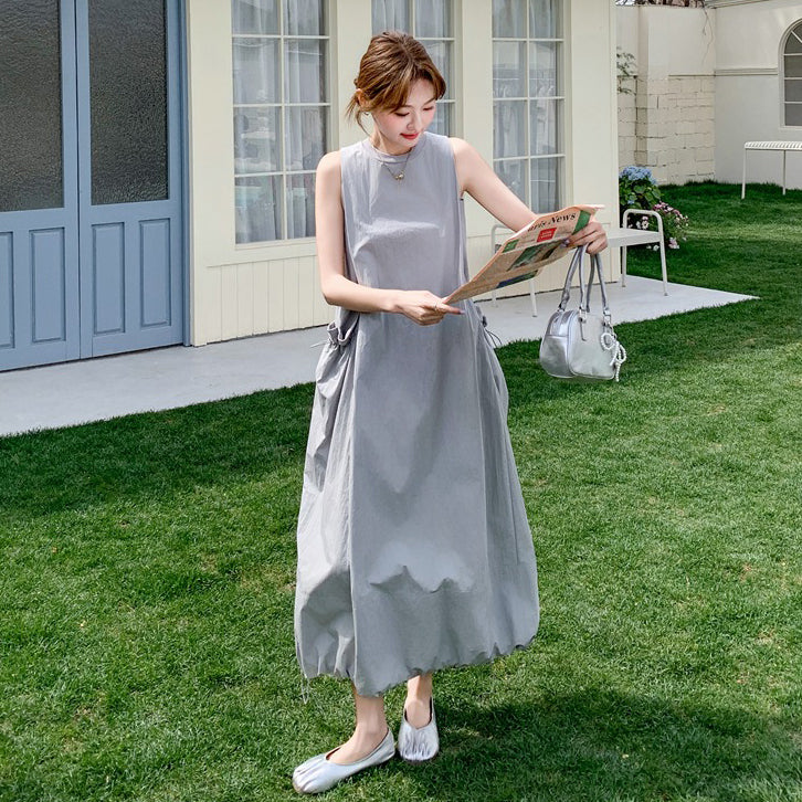 【ワンピース】グレーノースリーブワンピース 雰囲気たっぷりの抜け感シルエットで美しく見せる一枚【JZシリーズ】