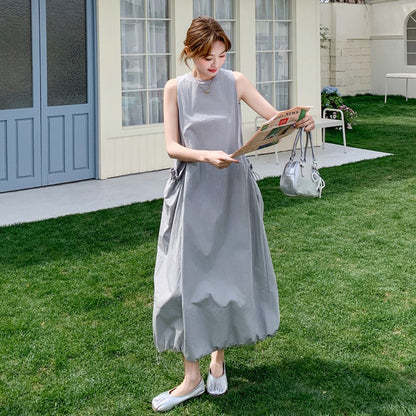 【ワンピース】グレーノースリーブワンピース 雰囲気たっぷりの抜け感シルエットで美しく見せる一枚【JZシリーズ】