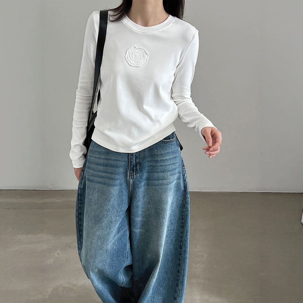 【トップス】クルーネック ジャストショルダー 胸元 ワッペン 長袖Tシャツ 【JZシリーズ】