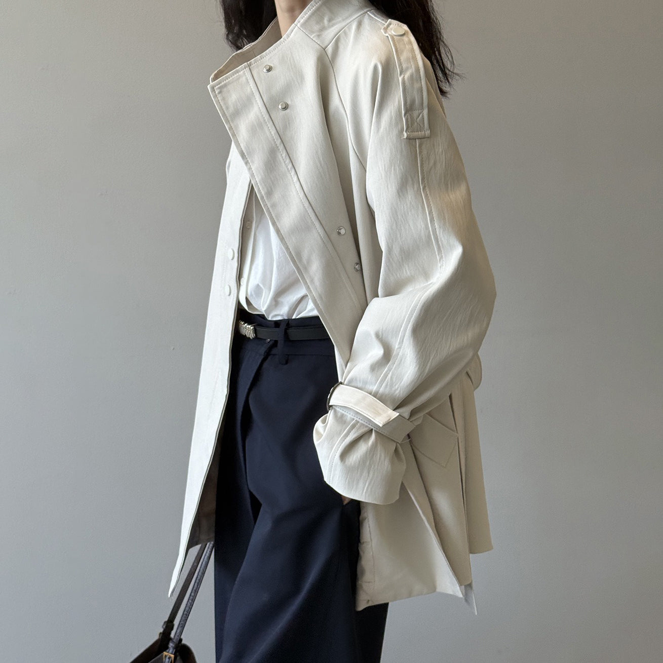 【アウター】ブリティッシュスタイル スタンドカラー トレンチコート レディース 秋 ゆったり カジュアル ベルト付きウエストマーク ショートコート【JZシリーズ】