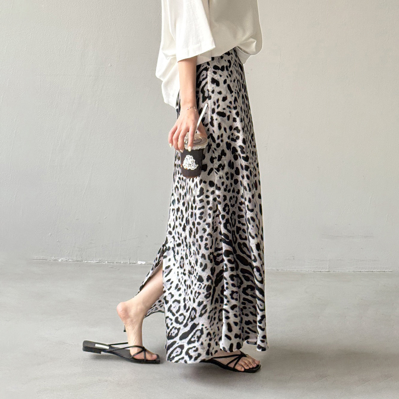 【ボトムス】夏新作 ハイウエスト 美脚効果 ヒョウ柄 スリット入り タイトスカート【JZシリーズ】【SHシリーズ】