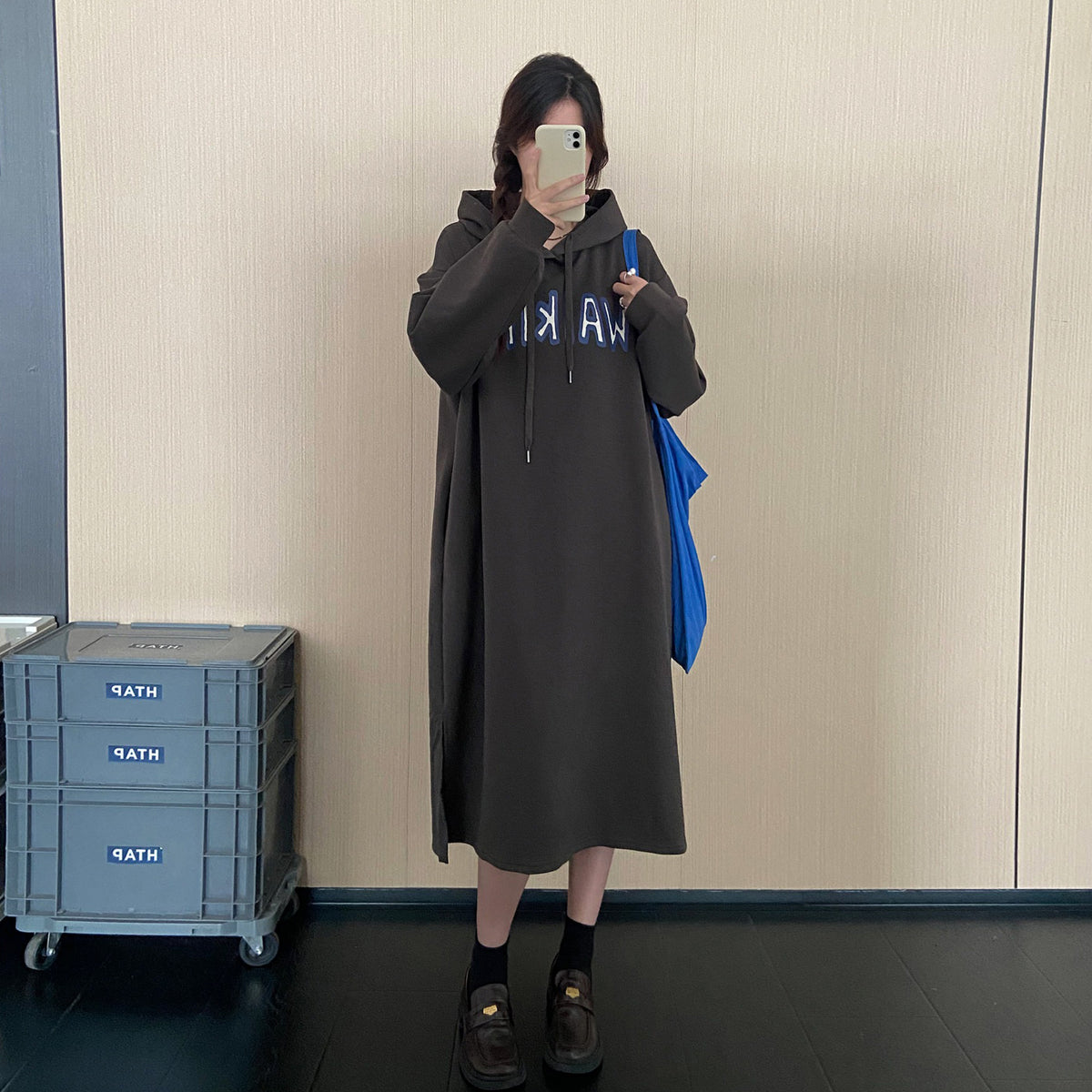 【ワンピース】ロゴプリントフード付きスウェットワンピース レディース 秋新作 大きいサイズ ゆったり 体型カバー【JZシリーズ】