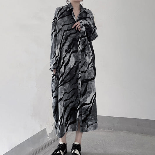 【ワンピース】水墨調 ぼかし柄 冷淡モード ゆったり 長袖 シャツワンピース 細見え【SHシリーズ】