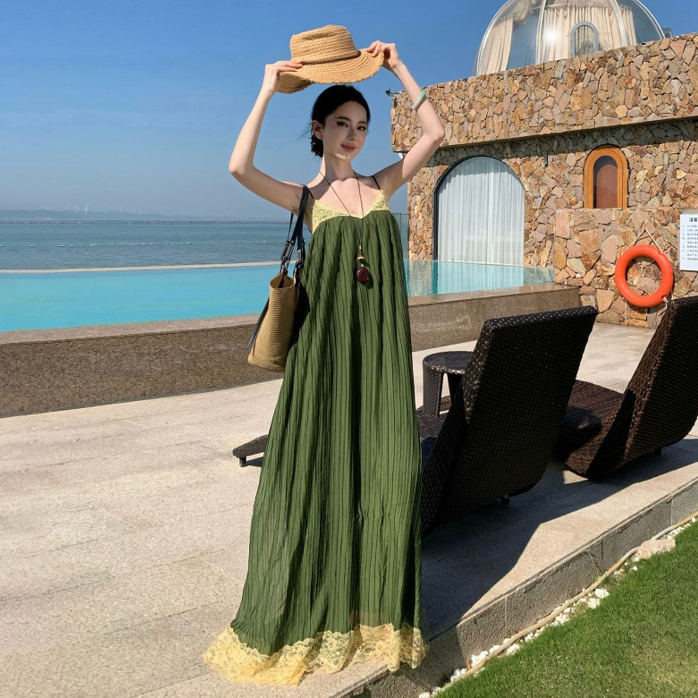 【ワンピース】海島リゾート風 シフォンキャミワンピース ふんわり大フレア ロング丈 海辺&旅行コーデ ノースリーブドレス【SHシリーズ】