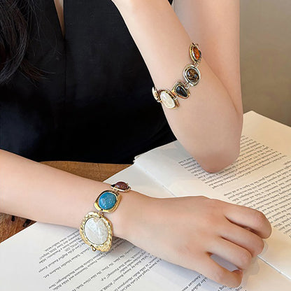 【グッズ】✨新作 レディース ヴィンテージ風 ボヘミアンブレスレット 存在感あり 華やか レトロ調 上品見え 小众デザイン