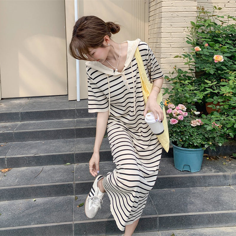 【ワンピース】透かし編みフード付きニットストライプ 半袖ワンピース レディース 夏 学院風 韓国風コーデ 【SHシリーズ】